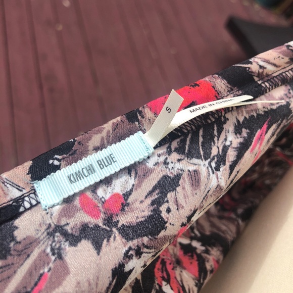 Kimchi Blue Floral Ruffle Romper Sz S - Picture 6 of 6